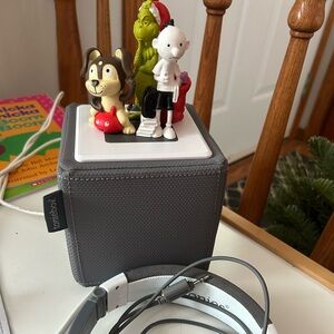 Tonie box, Tonie headphones and tonies